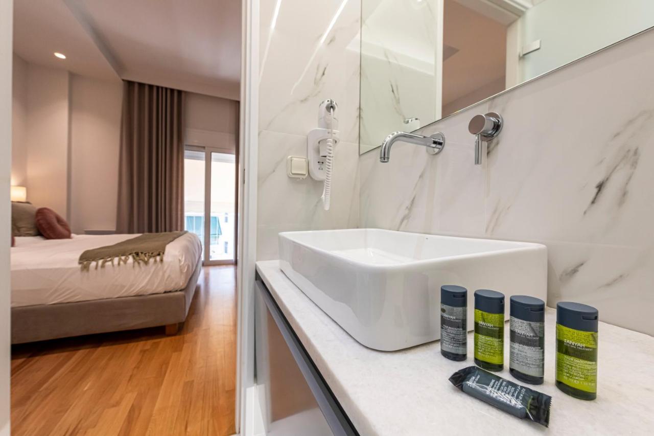Phaedrus Living City Center Luxury Flat Neos Kosmos Atena Exterior foto